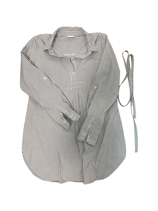 A Blue Long Sleeve Shirts from Mamalicious in size M for maternity. (Front View)