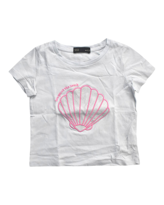 A White Short Sleeve T Shirts from Seed in size 2T for girl. (Front View)