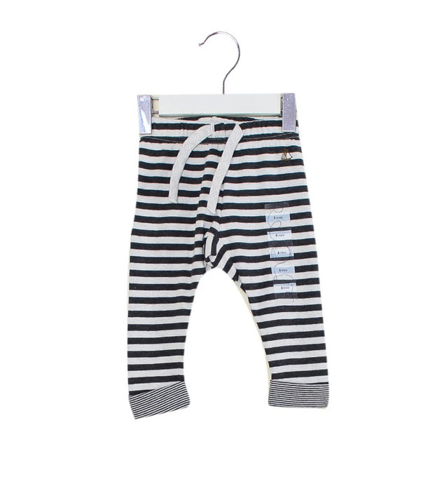 A Black Leggings from Petit Bateau in size 3-6M for boy. (Front View)
