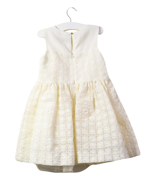 A White Sleeveless Dresses from Hucklebones in size 4T for girl. (Front View)