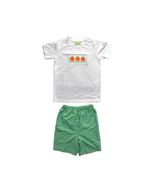 A White Shorts Sets from Classic Whimsy in size 6T for neutral. (Front View)