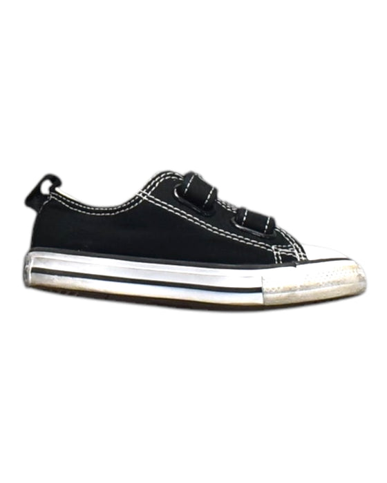 A Black Sneakers from Converse in size 3T for neutral. (Front View)