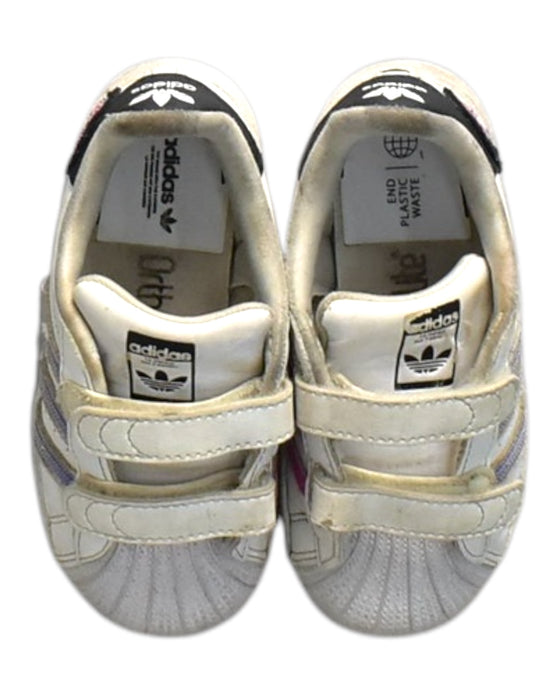 A White Sneakers from Adidas in size 3T for neutral. (Back View)