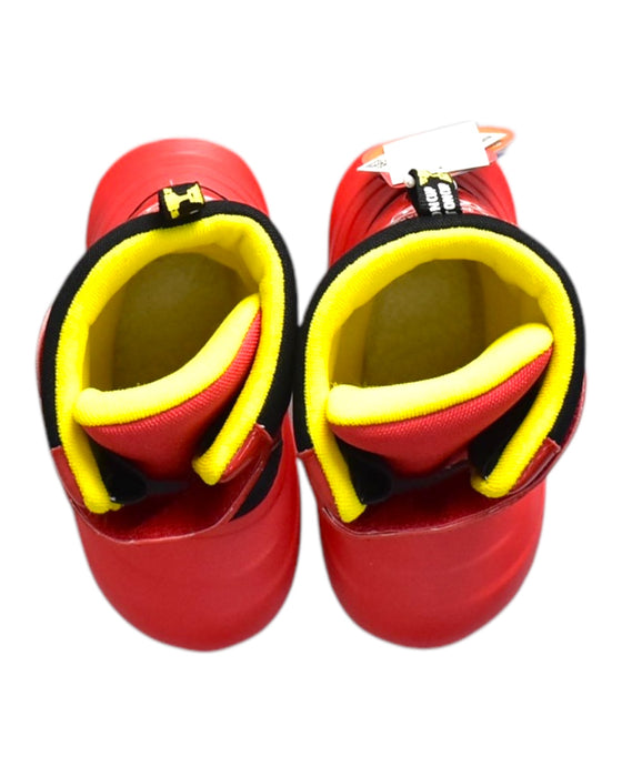 A Red Winter Boots from Moonstar in size 4T for boy. (Back View)