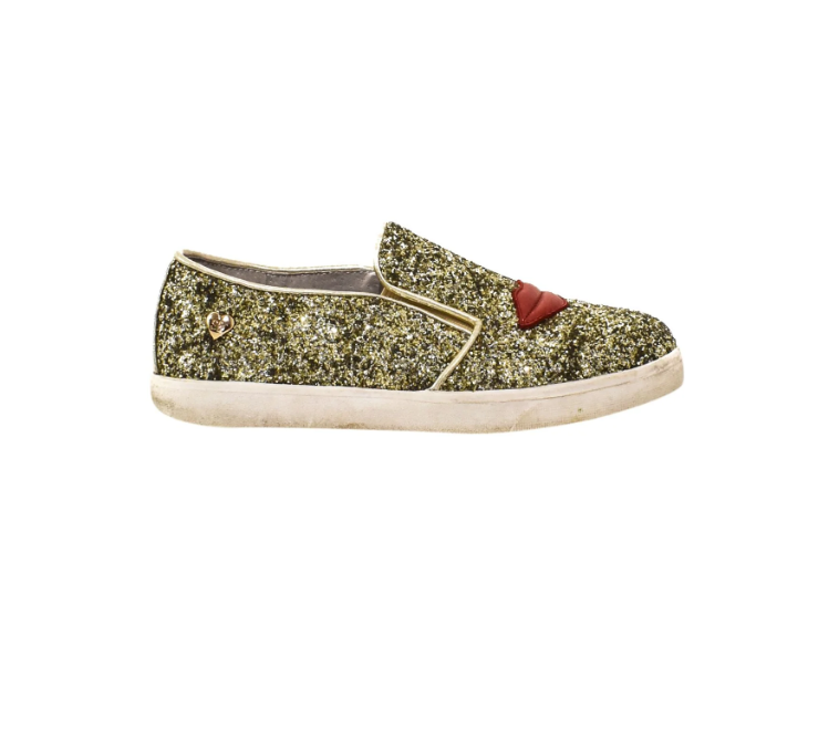 A Metallic Sneakers from Step2wo in size 7Y for girl. (Front View)