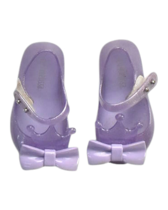 A Purple Flats from Mini Melissa in size 12-18M for girl. (Back View)