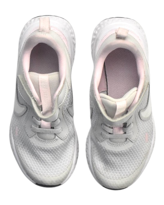 A Grey Sneakers from Nike in size 6T for girl. (Back View)