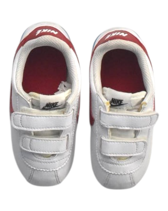 A White Sneakers from Nike in size 3T for neutral. (Back View)
