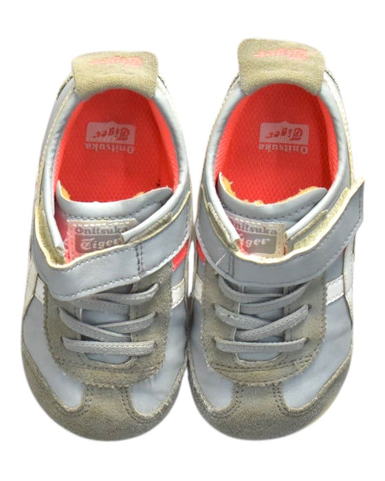 A Grey Sneakers from Onitsuka Tiger in size 3T for neutral. (Back View)