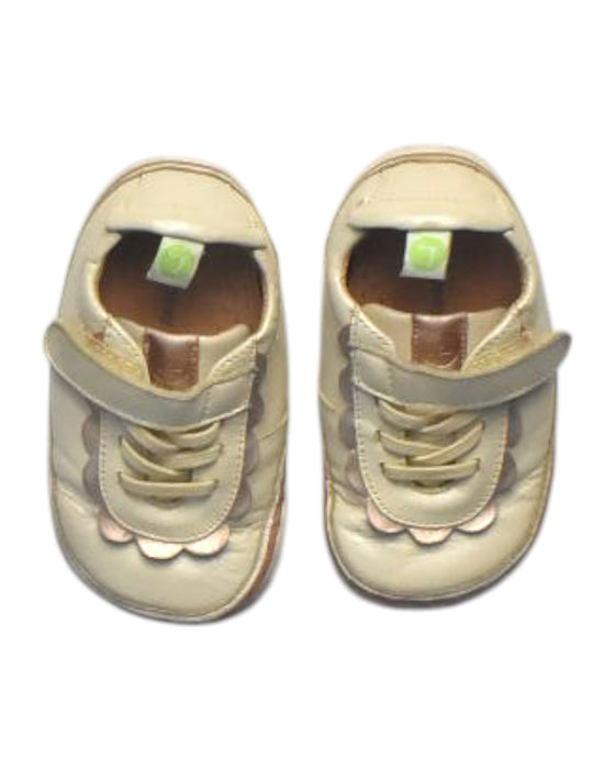 A Beige Sneakers from Tip Toey Joey in size 18-24M for girl. (Back View)