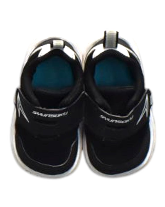 A Black Sneakers from Syunsoku in size 18-24M for neutral. (Back View)