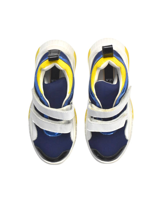 A Multicolour Sneakers from Nº21 in size 7Y for neutral. (Back View)