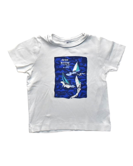A Green Short Sleeve T Shirts from Petit Bateau in size 4T for neutral. (Front View)