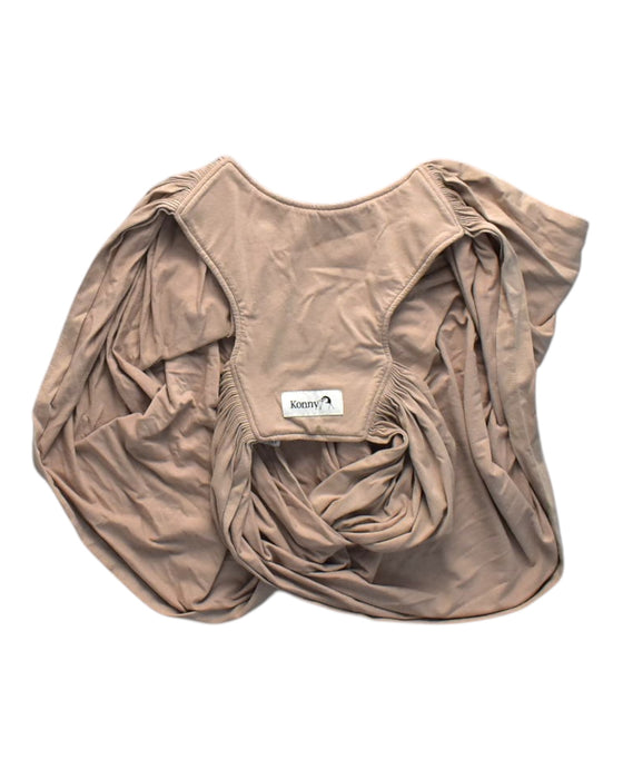 A Beige Baby Carriers from Konny in size M for maternity. (Back View)