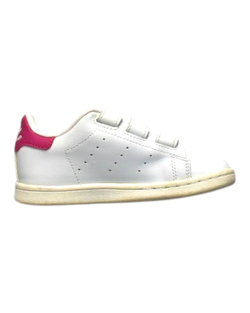 A White Sneakers from Adidas in size 3T for neutral. (Front View)