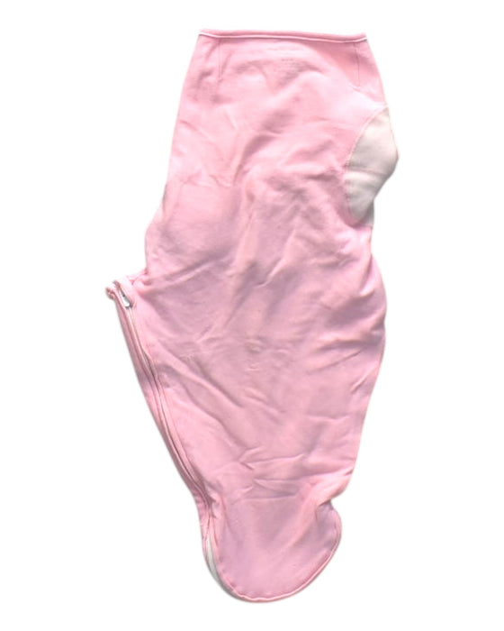 A Pink Swaddles from Aden & Anais in size 0-3M for neutral. (Back View)