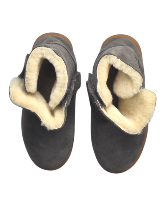 A Grey Casual Boots from UGG in size 6T for neutral. (Back View)