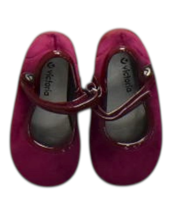 A Burgundy Flats from Victoria in size 18-24M for girl. (Back View)