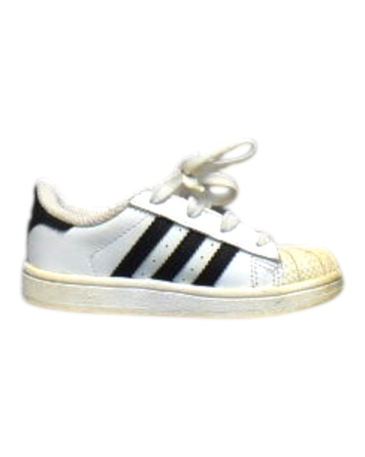 A White Sneakers from Adidas in size 18-24M for neutral. (Front View)
