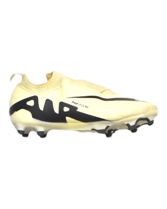 A Beige Cleats/Soccer Shoes from Nike in size 9Y for boy. (Front View)