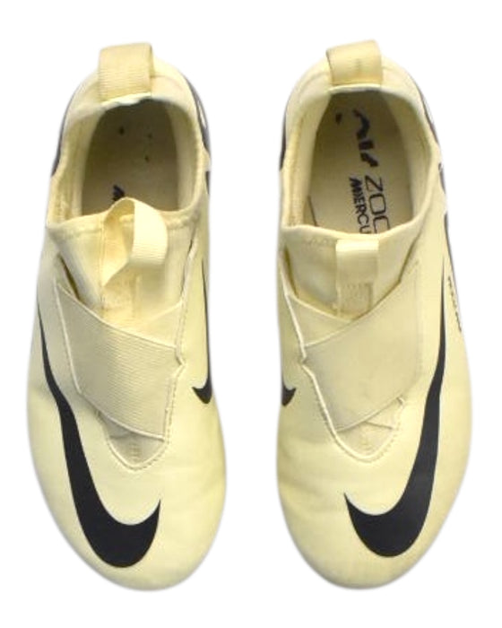 A Beige Cleats/Soccer Shoes from Nike in size 9Y for boy. (Back View)