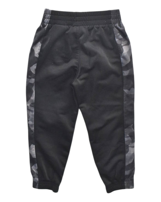 A Black Active Pants from Nike in size 3T for boy. (Back View)