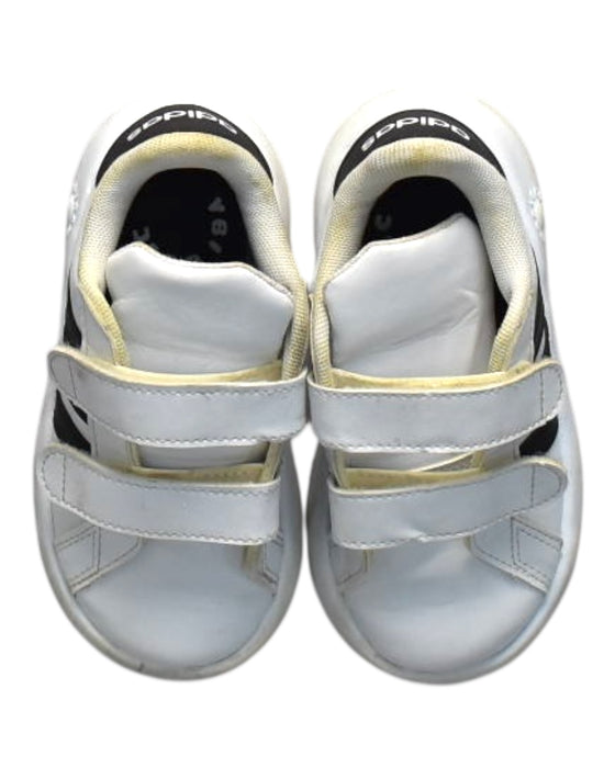 A White Sneakers from Adidas in size 4T for neutral. (Back View)