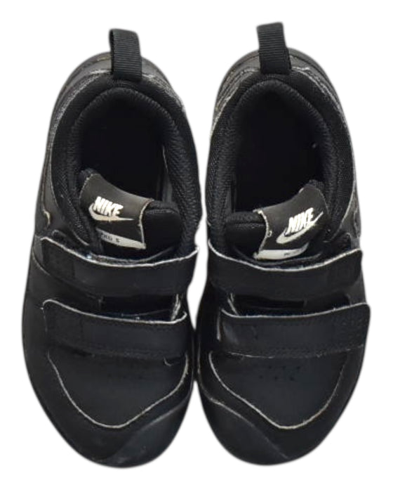 A Black Sneakers from Nike in size 4T for neutral. (Back View)