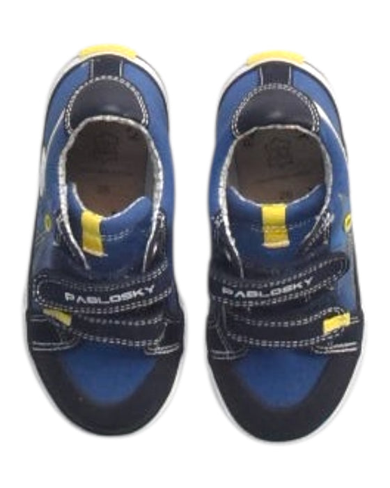 A Blue Sneakers from Pablosky in size 4T for boy. (Back View)