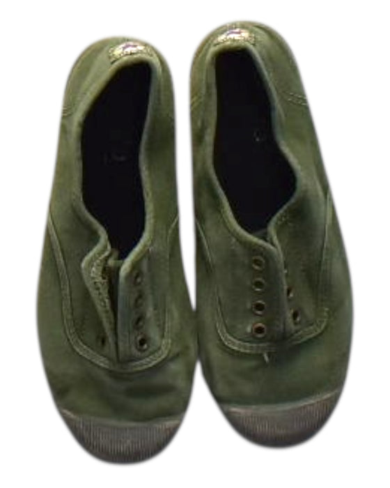 A Green Slip Ons from Cienta in size 9Y for neutral. (Back View)