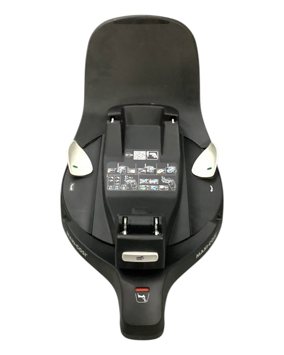 A Black Car Accessories from Maxi-Cosi in size O/S for neutral. (Front View)