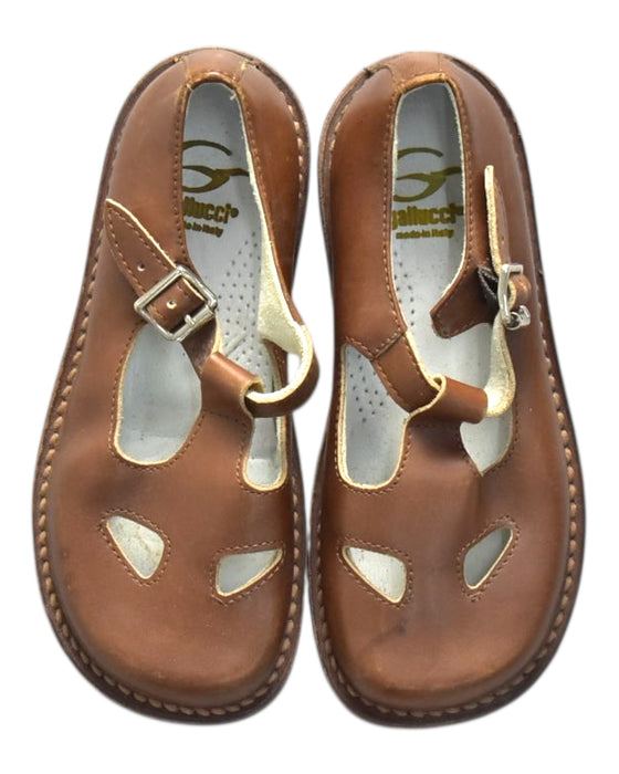 A Brown Flats from Gallucci in size 5T for neutral. (Back View)