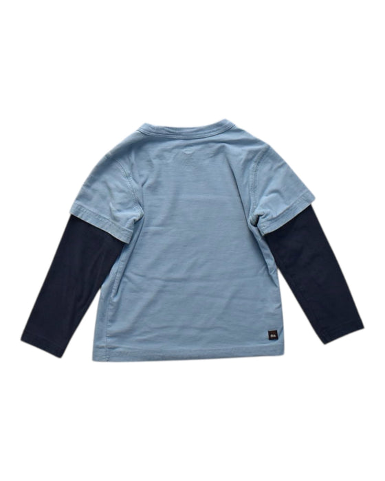 A Blue Long Sleeve T Shirts from Tea in size 4T for boy. (Back View)