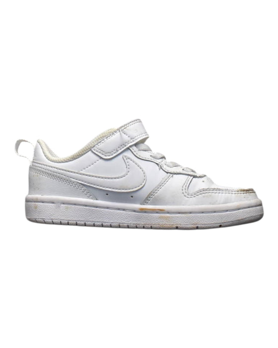 A White Sneakers from Nike in size 5T for neutral. (Front View)
