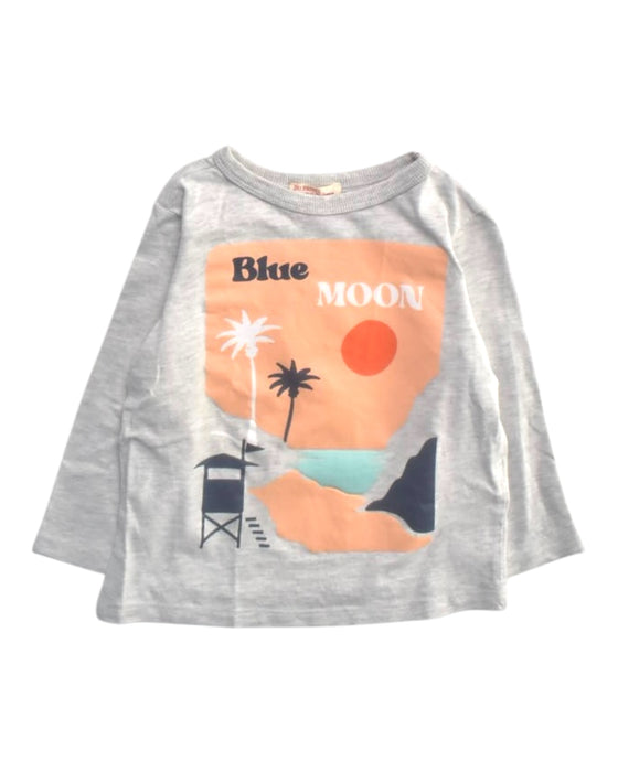 A Grey Long Sleeve T Shirts from Du Pareil au même in size 3T for boy. (Front View)