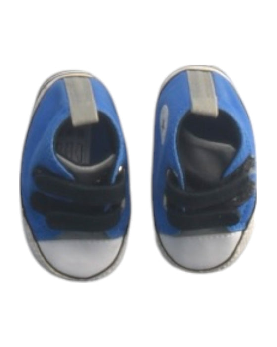 A Blue Sneakers from Converse in size 6-12M for boy. (Back View)