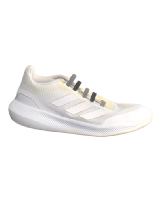A White Sneakers from Adidas in size 7Y for boy. (Front View)