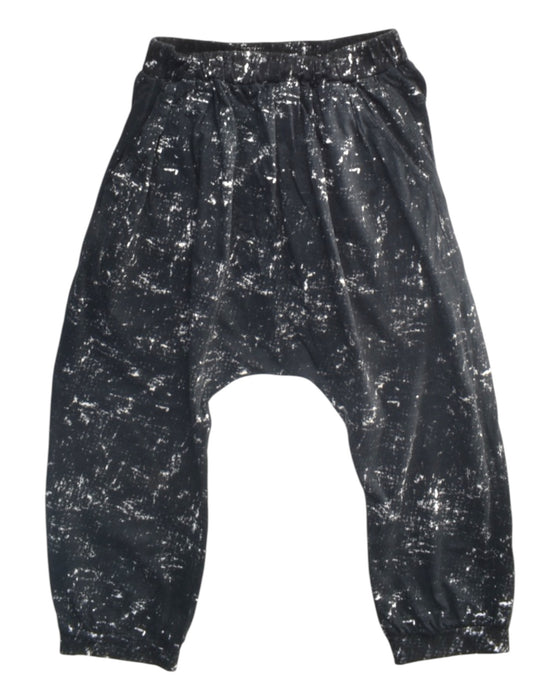 A Black Casual Pants from Roses & Rhinos in size 5T for boy. (Front View)
