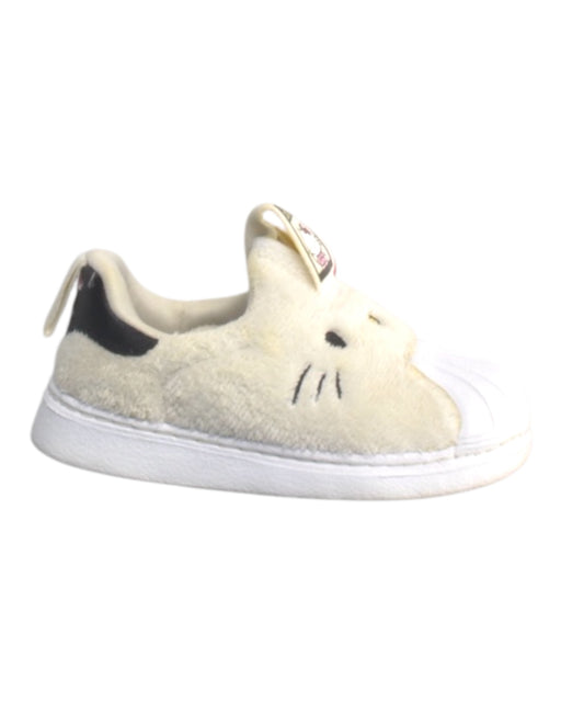 A White Sneakers from Adidas in size 12-18M for girl. (Front View)