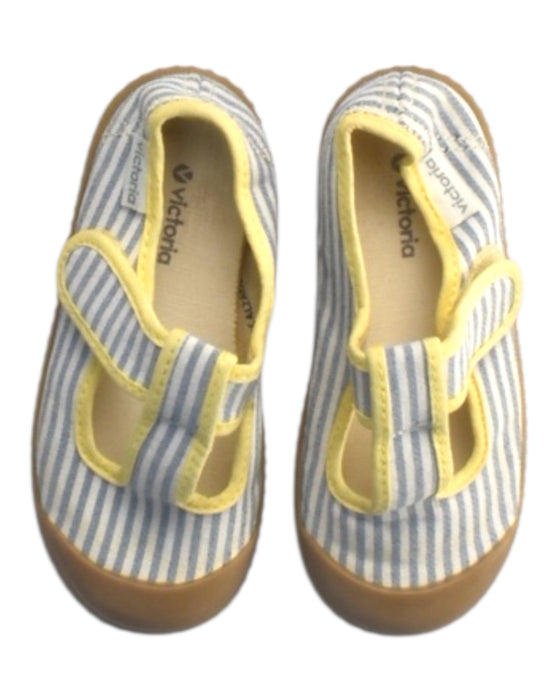 A Yellow Casual Boots from Victoria in size 3T for girl. (Back View)