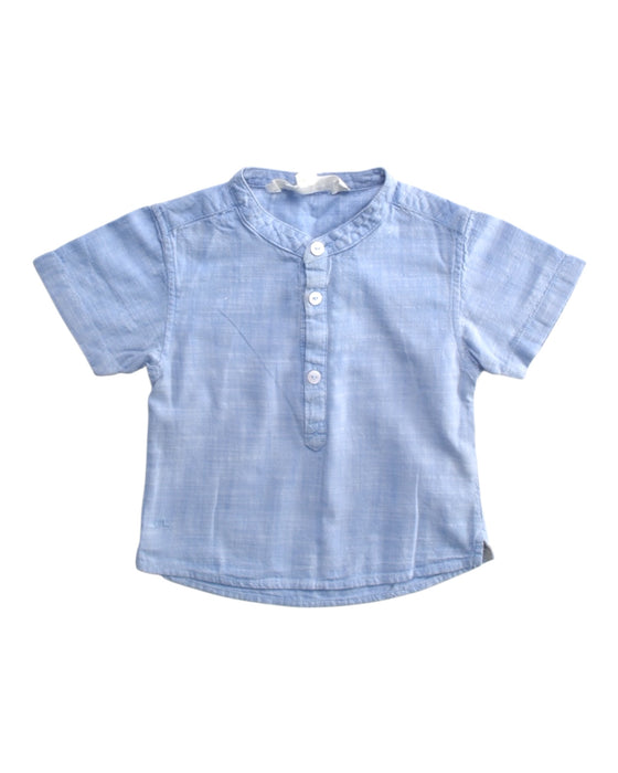 A Blue Short Sleeve Shirts from Chateau de Sable in size 6-12M for boy. (Front View)