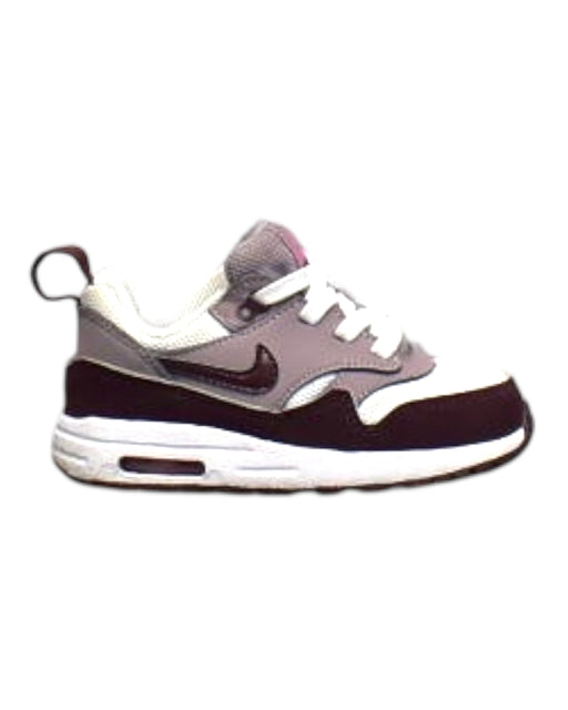 A Burgundy Sneakers from Nike in size 18-24M for girl. (Front View)