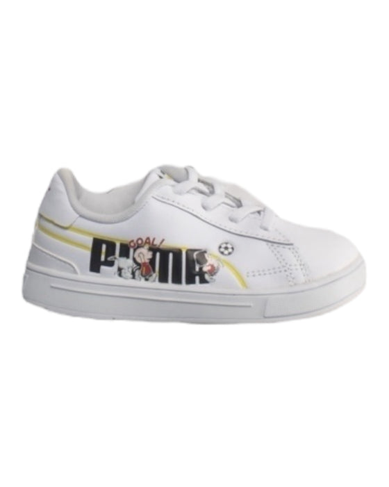 A White Sneakers from Puma in size 3T for boy. (Front View)