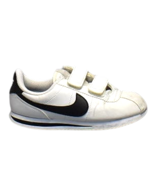 A White Sneakers from Nike in size 6T for boy. (Front View)