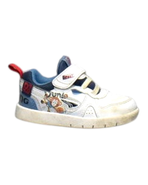 A White Sneakers from Dr. Kong in size 18-24M for boy. (Front View)