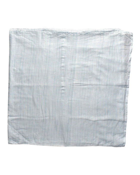 A White Comforters & Duvet Covers from Le Petit Society in size O/S for boy. (Front View)