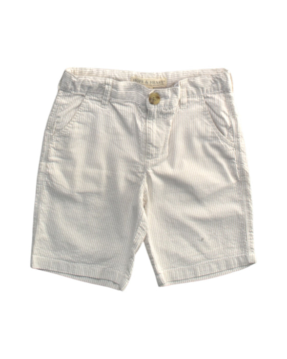 A White Shorts from Hope & Henry in size 5T for boy. (Front View)
