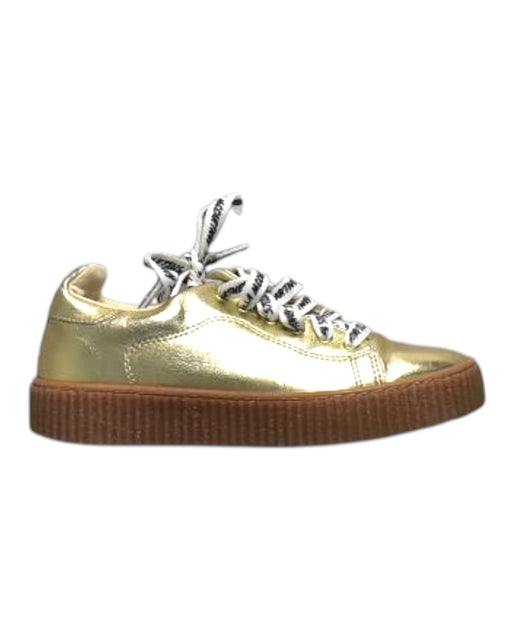 A Gold Sneakers from Stella McCartney in size 9Y for girl. (Front View)