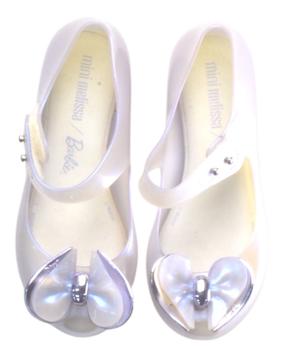 A White Flats from Mini Melissa in size 5T for girl. (Back View)