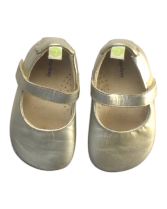 A Gold Flats from Tip Toey Joey in size 12-18M for girl. (Back View)